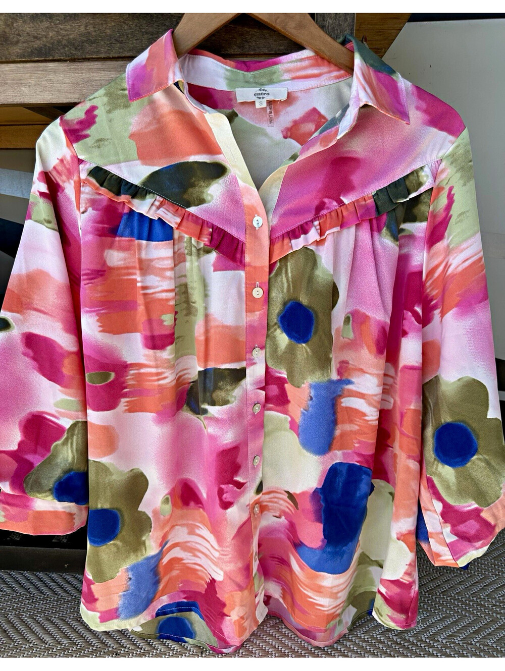 NWOT Entro Multicolor Floral Woven Collared Button Front 3/4 Sleeve Blouse S